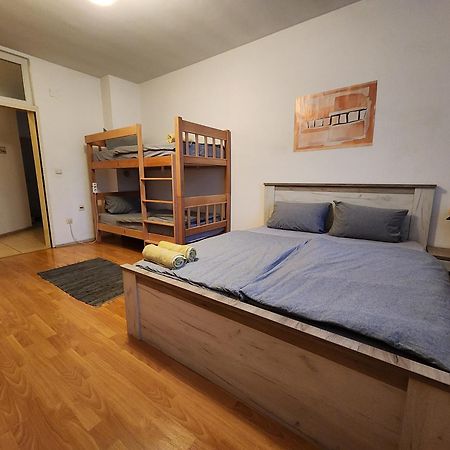 פרישטינה City Park Apartments מראה חיצוני תמונה