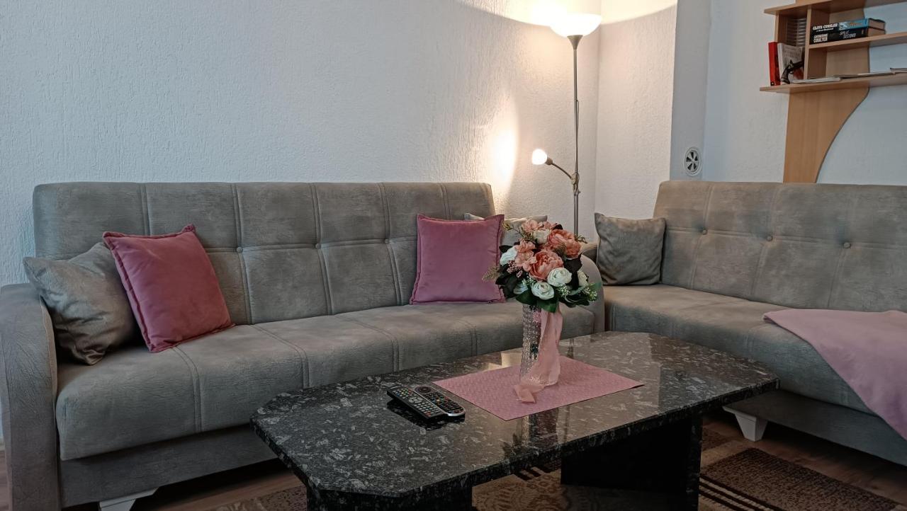 פרישטינה City Park Apartments מראה חיצוני תמונה