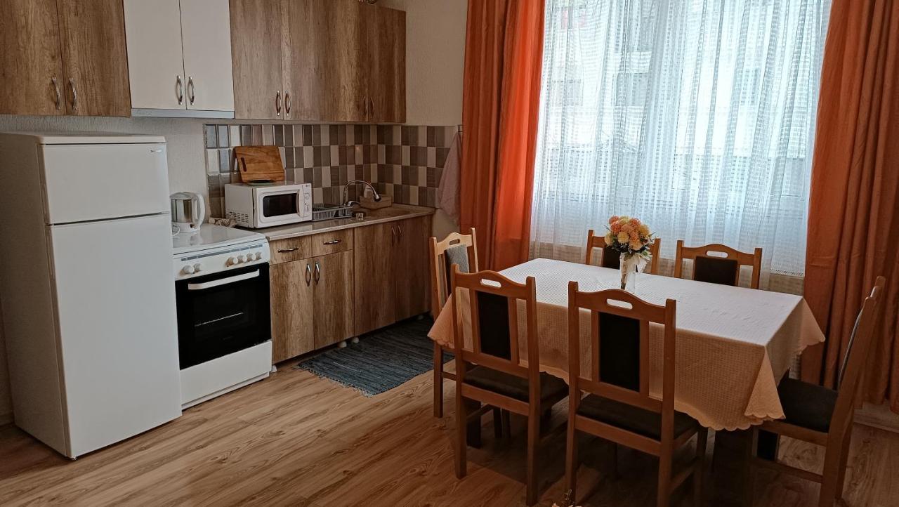 פרישטינה City Park Apartments מראה חיצוני תמונה
